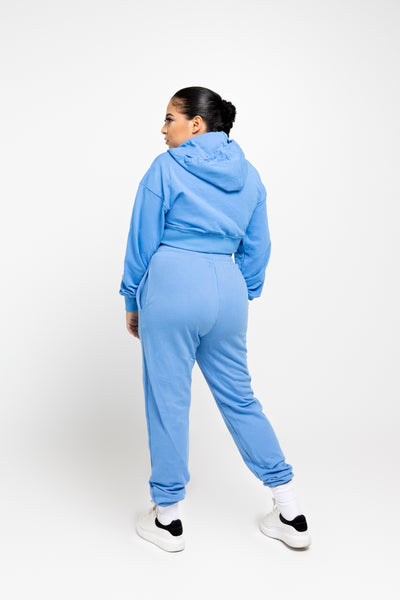 STAY CHILLIN' CROPPED HOODIE
